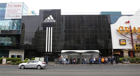 las vegas Adidas store